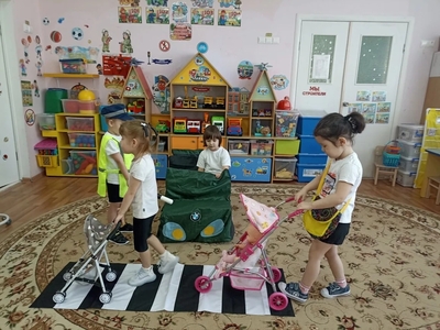 Закрепляем правила дорожного движения