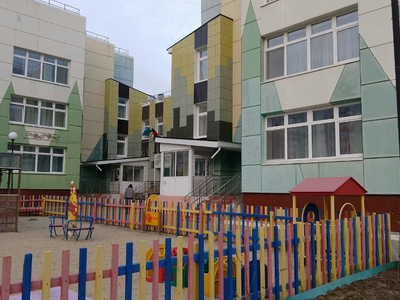 центральный вход в 1 корпус ДОУ